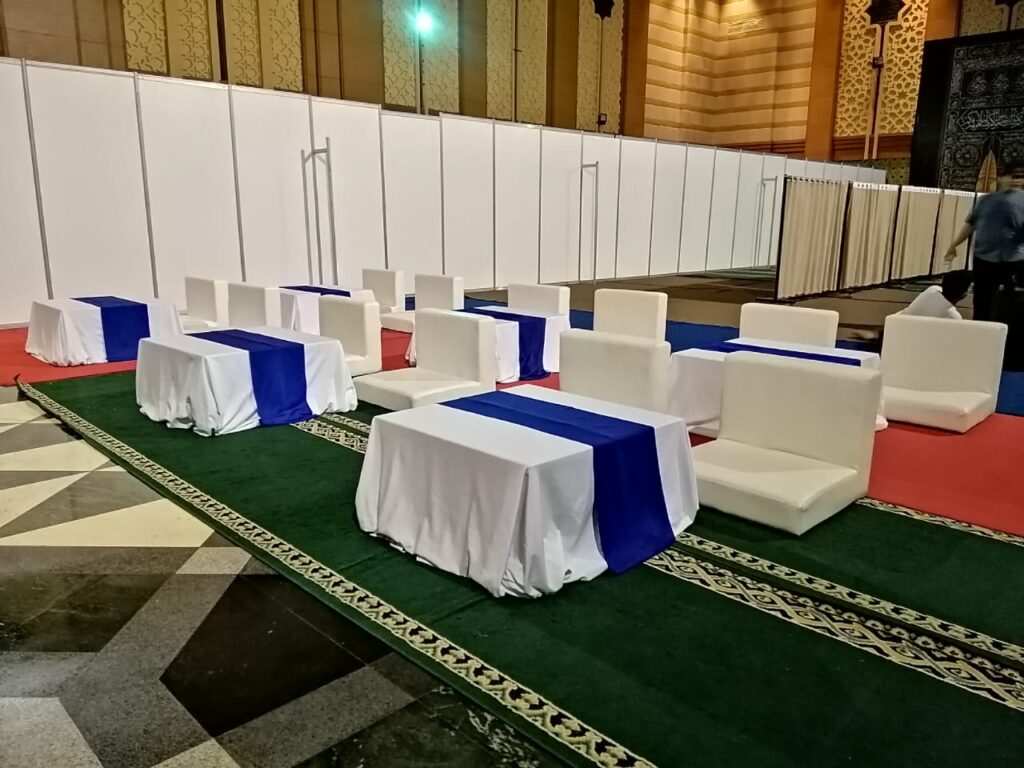 Sewa Sofa Dan Meja Lesehan - Jakarta