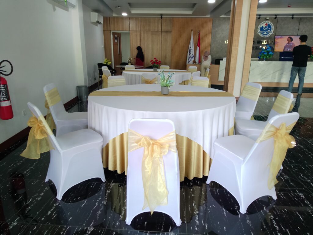Sewa Meja Bulat - Event Jakarta Pusat