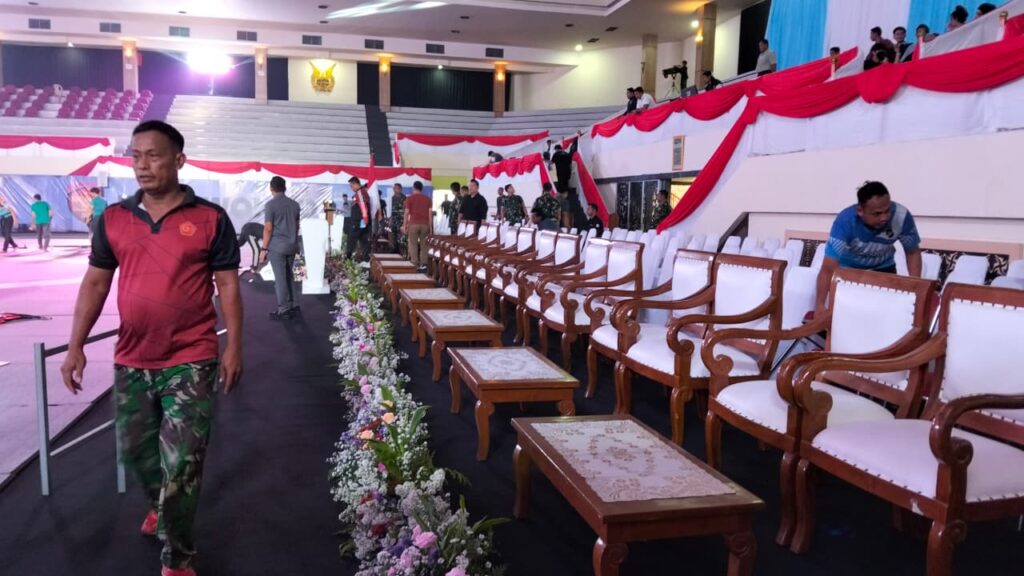 Sewa Kursi Kayu - Jakarta