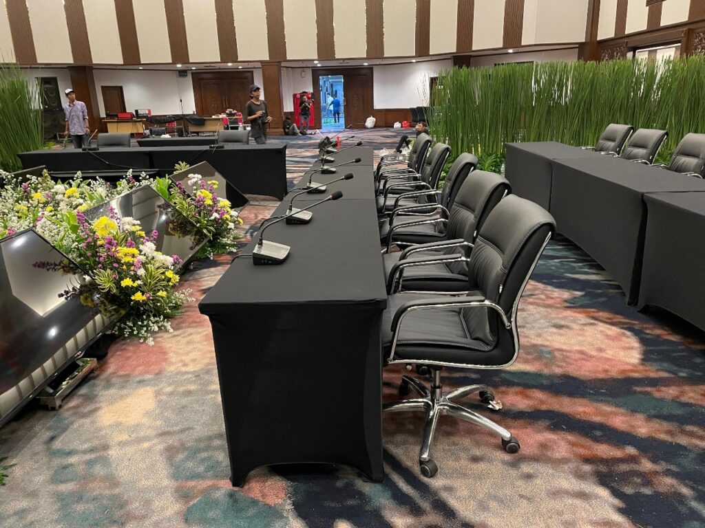 Penyewaan Kursi Direktor Roda