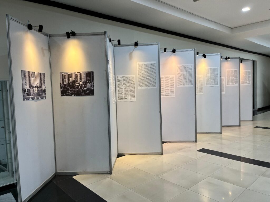 Sewa Partisi R8 Tangerang