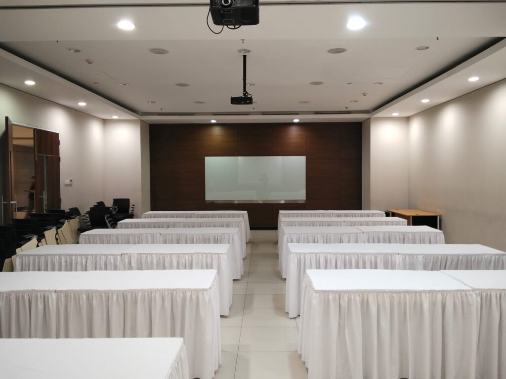 Sewa Meja IBM Bekasi Barat